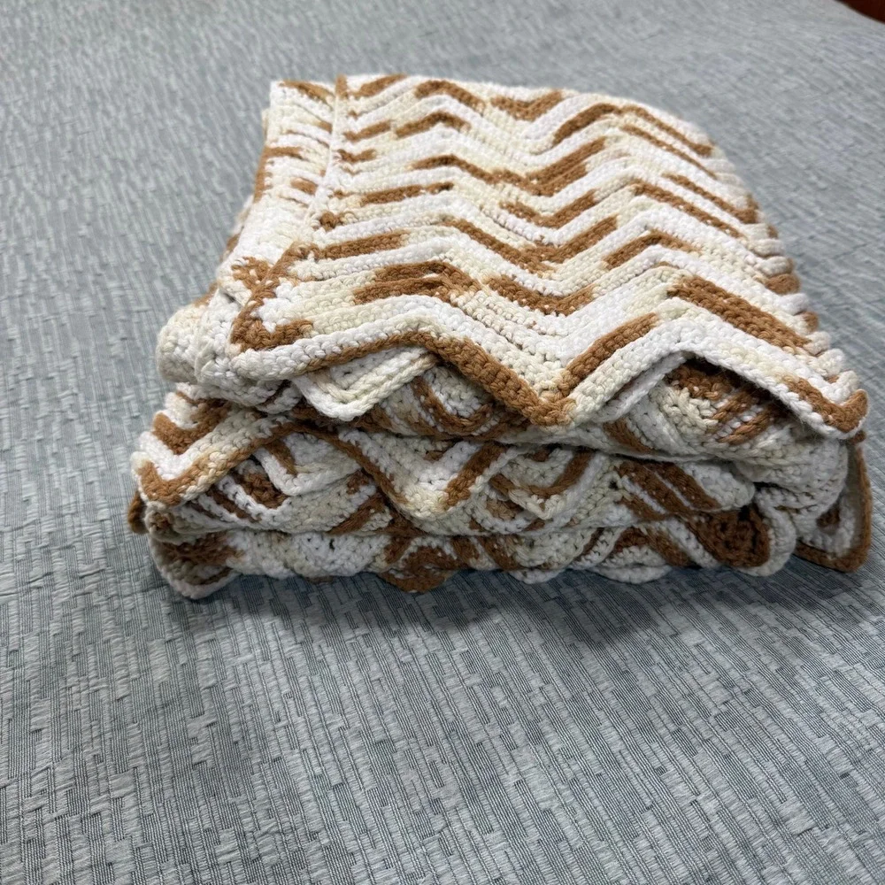Vintage Handmade Crochet‎ Chevron Cream Tan Brown Afghan Blanket Throw 75